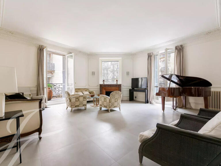 Apartment Paris 16e - 2 bedrooms - 122m²