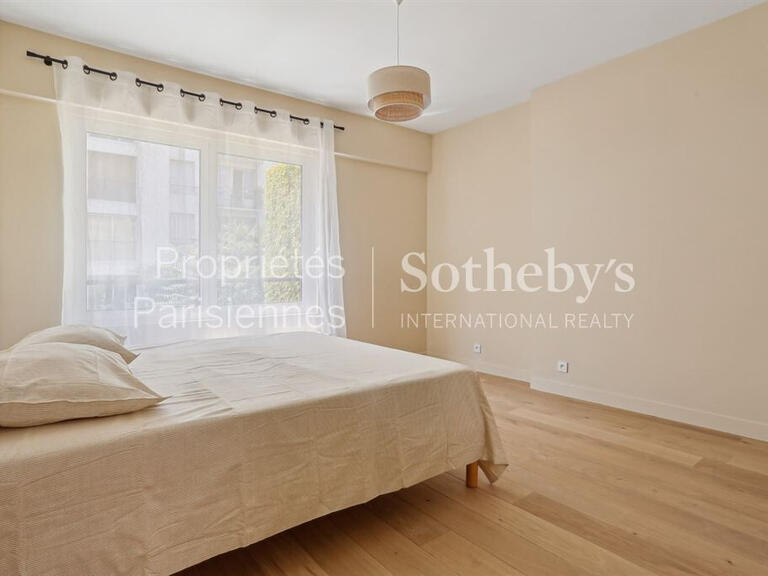 House Paris 16e - 3 bedrooms - 340m²