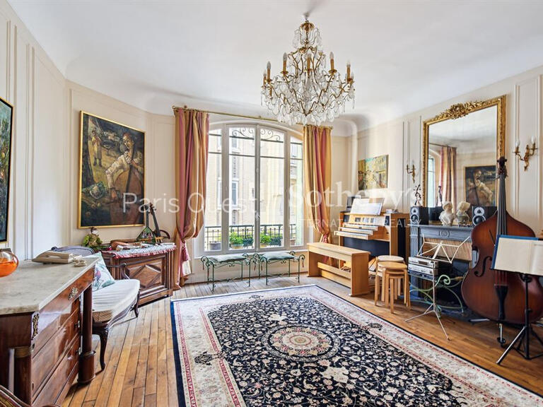 Maison Paris 16e - 3 chambres - 210m²