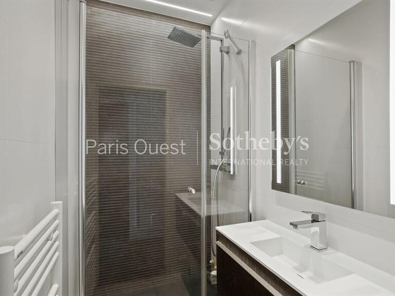 Sale Apartment Paris 17e - 3 bedrooms