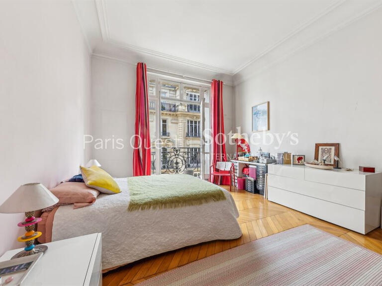 Sale Apartment Paris 17e - 7 bedrooms