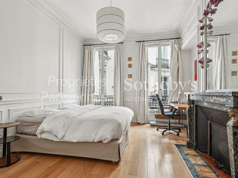 Appartement Paris 17e - 4 chambres - 143m²