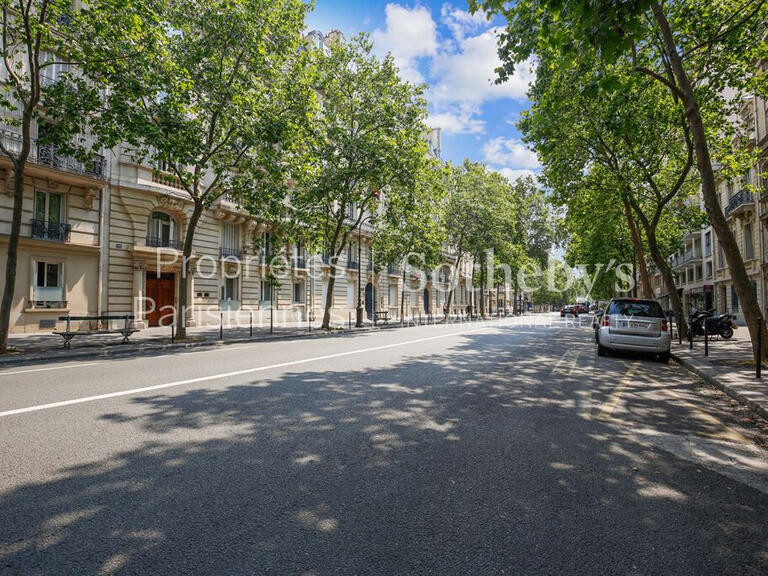 Sale Apartment Paris 17e - 4 bedrooms