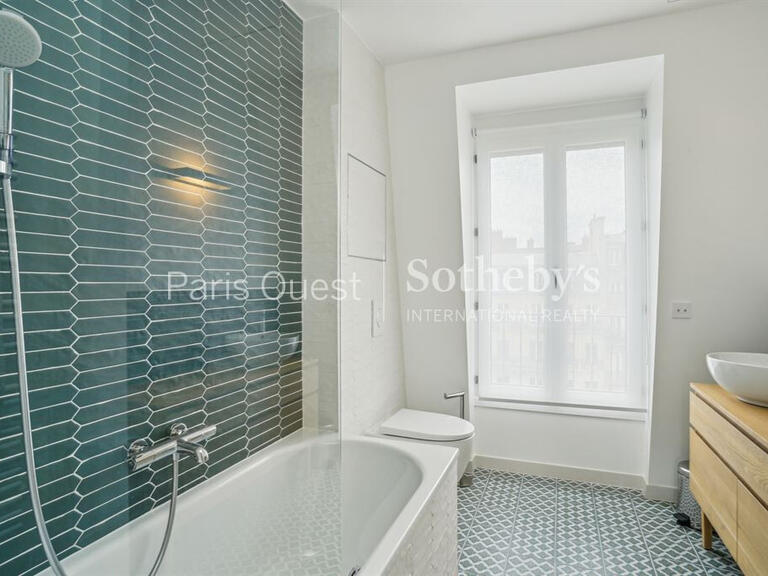 Appartement Paris 17e - 3 chambres - 140m²