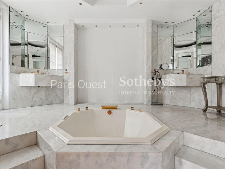 Apartment Paris 17e - 3 bedrooms - 248m²