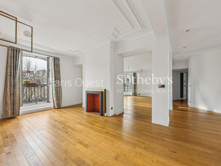 Apartment Paris 17e - 3 bedrooms - 205m²