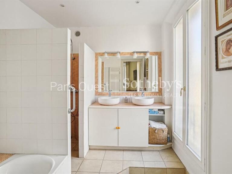 Apartment Paris 17e - 4 bedrooms - 176m²