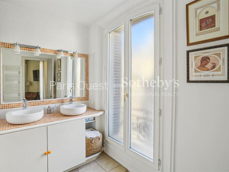 Apartment Paris 17e - 4 bedrooms - 176m²