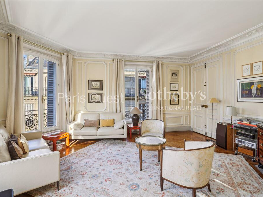 Apartment Paris 17e