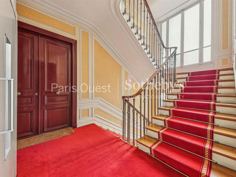 Appartement Paris 17e - 4 chambres - 166m²