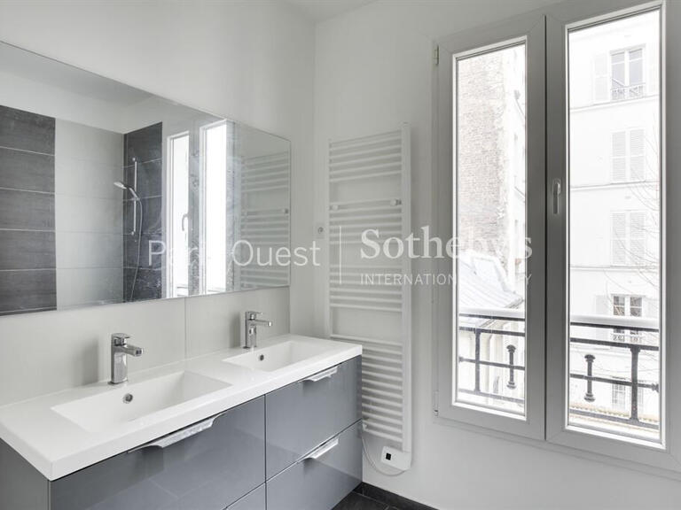 Sale House Paris 17e - 2 bedrooms