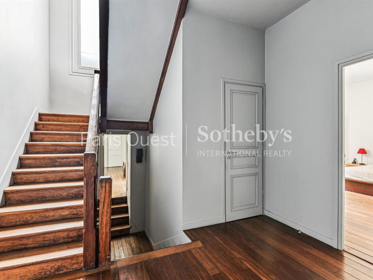 Sale House Paris 17e - 6 bedrooms