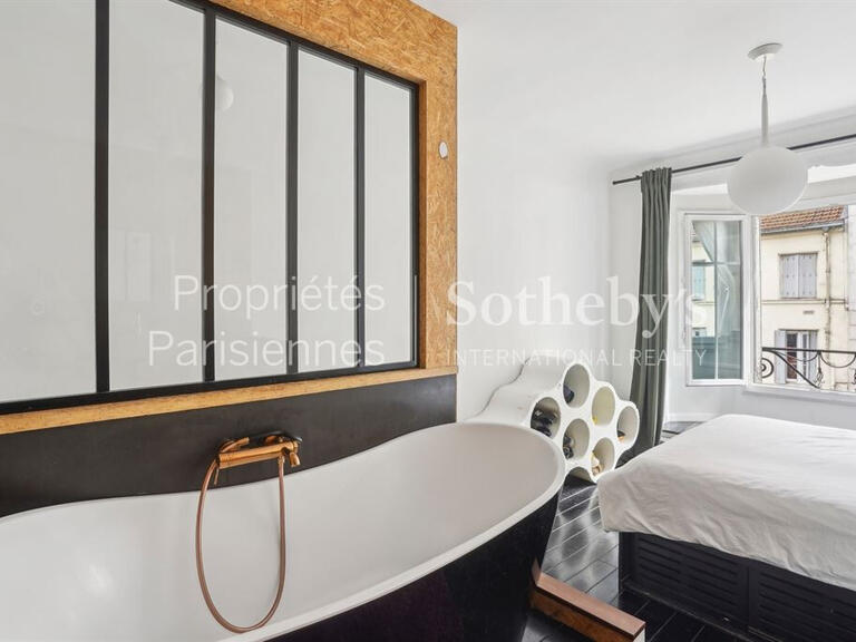 Sale Apartment Paris 18e - 3 bedrooms