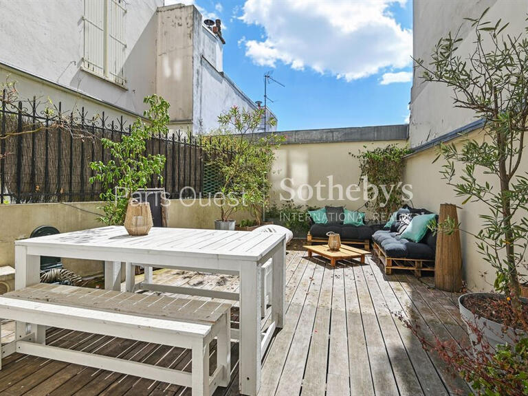 Apartment Paris 18e - 3 bedrooms - 142m²