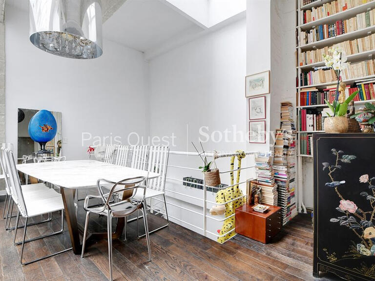 Appartement Paris 18e - 7 chambres - 261m²