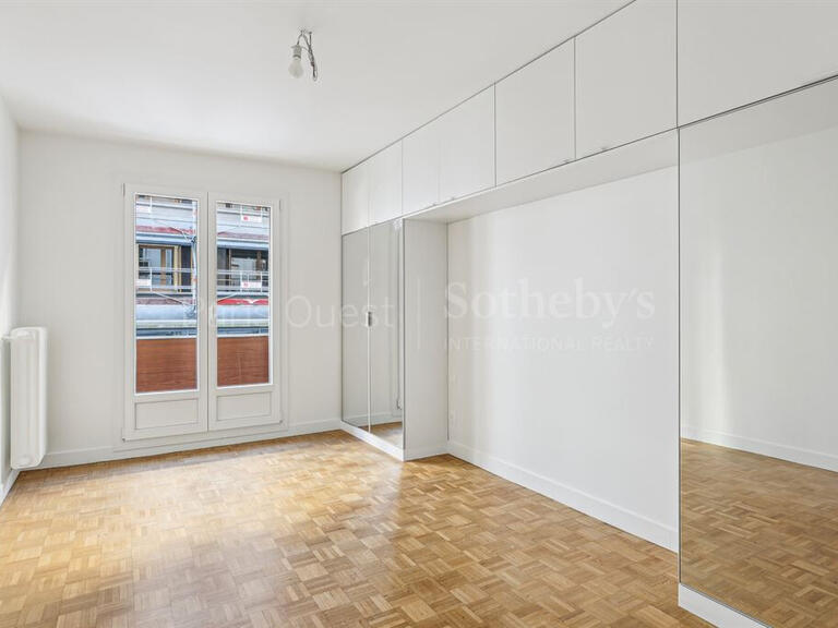 Appartement Paris 18e - 2 chambres - 86m²