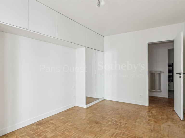 Appartement Paris 18e - 2 chambres - 86m²