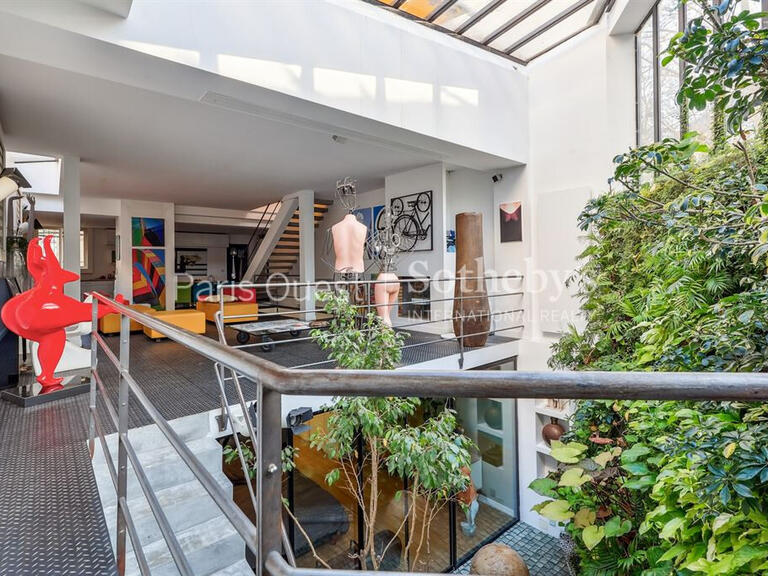 Maison Paris 18e - 2 chambres - 177m²