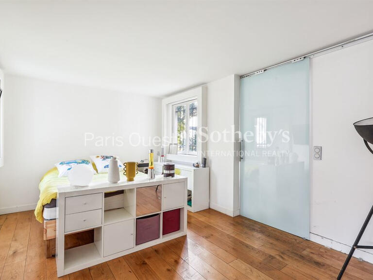 House Paris 18e - 2 bedrooms - 177m²