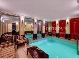 House Paris 18e - 4 bedrooms - 390m²