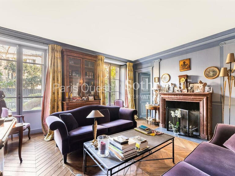 House Paris 18e - 4 bedrooms - 390m²