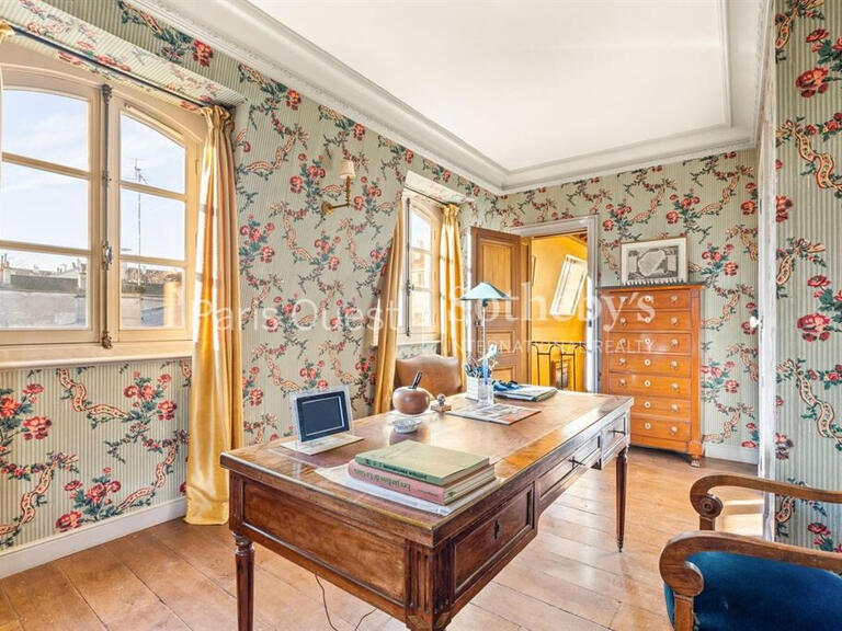 House Paris 18e - 4 bedrooms - 390m²