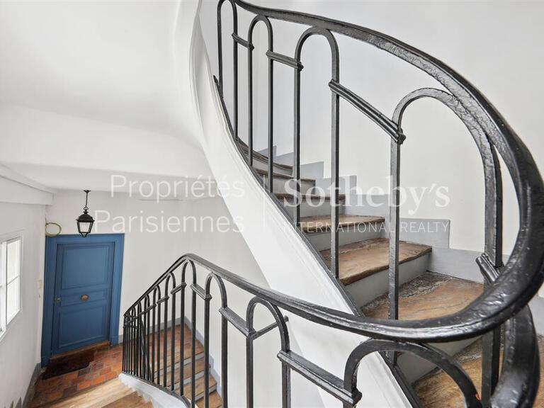 Sale Apartment Paris 1er - 4 bedrooms