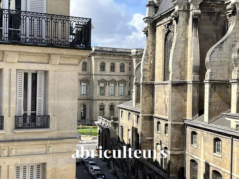 Sale Apartment Paris 1er - 1 bedroom