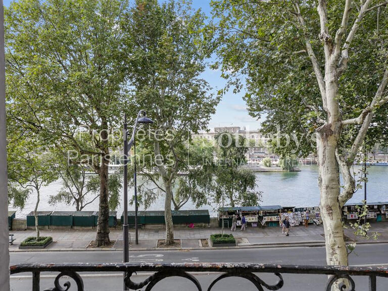 Appartement Paris 1er - 1 chambre - 72m²