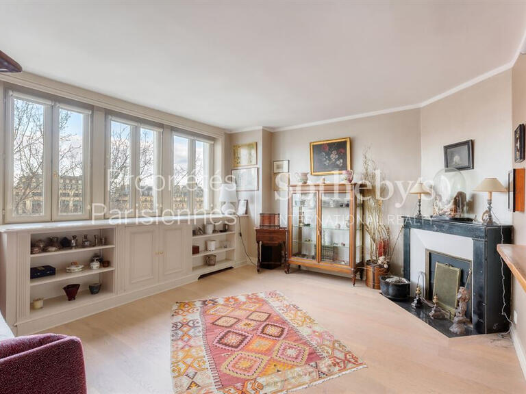 Appartement Paris 1er - 2 chambres - 69m²