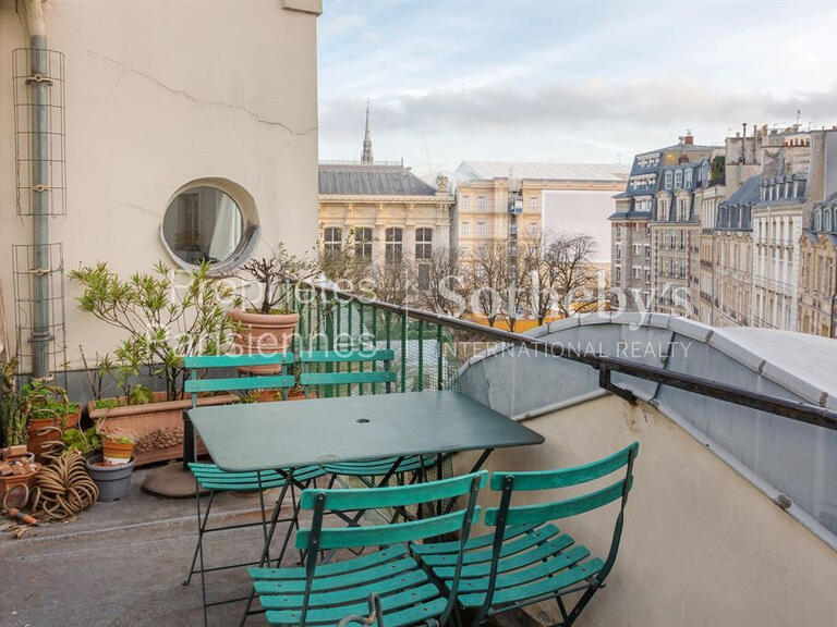 Appartement Paris 1er - 2 chambres - 69m²