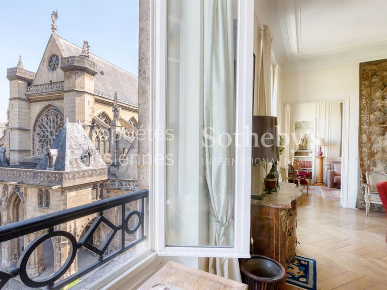 Apartment Paris 1er - 2 bedrooms - 119m²