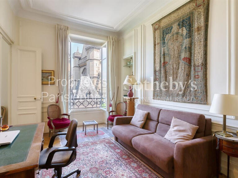 Apartment Paris 1er - 2 bedrooms - 119m²