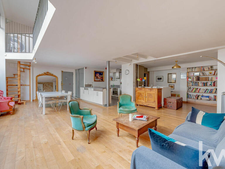 Sale Apartment Paris 2e - 3 bedrooms