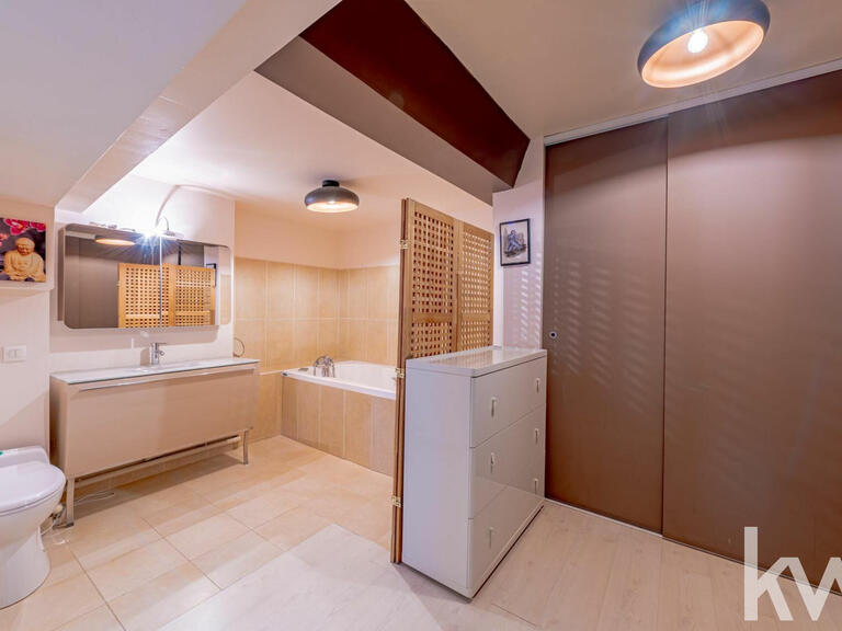 Sale Apartment Paris 2e - 3 bedrooms