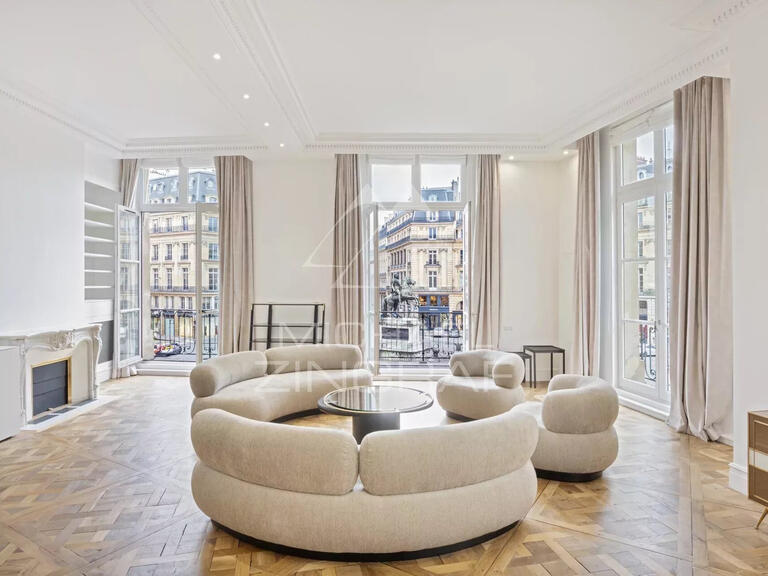 Apartment Paris 2e - 2 bedrooms - 206m²