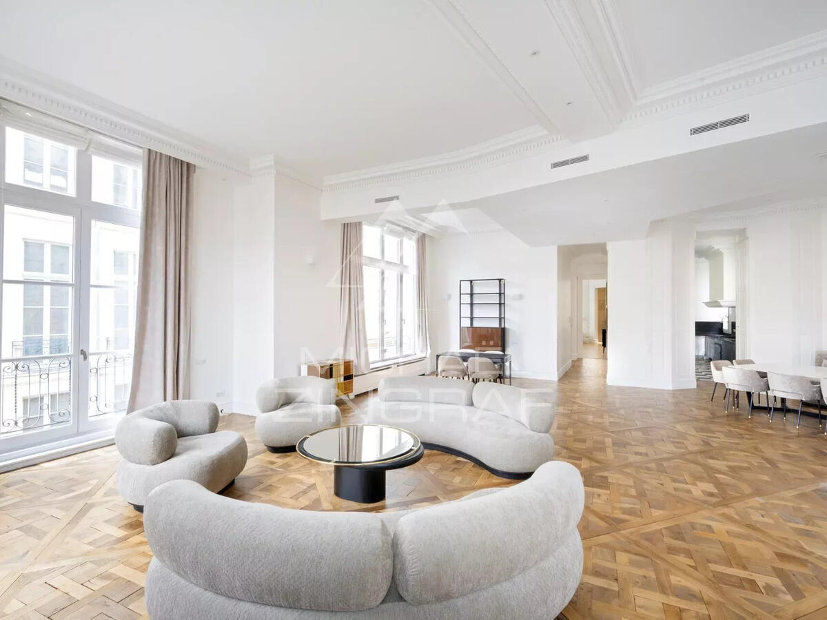 Apartment Paris 2e