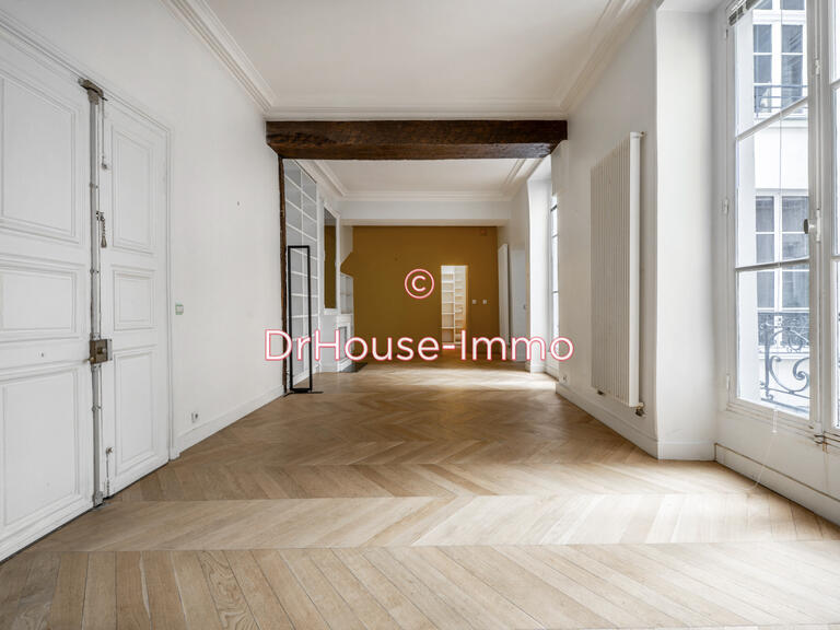 Appartement Paris 3e - 2 chambres - 77m²