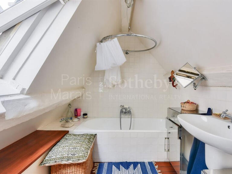 Appartement Paris 3e - 1 chambre - 89m²