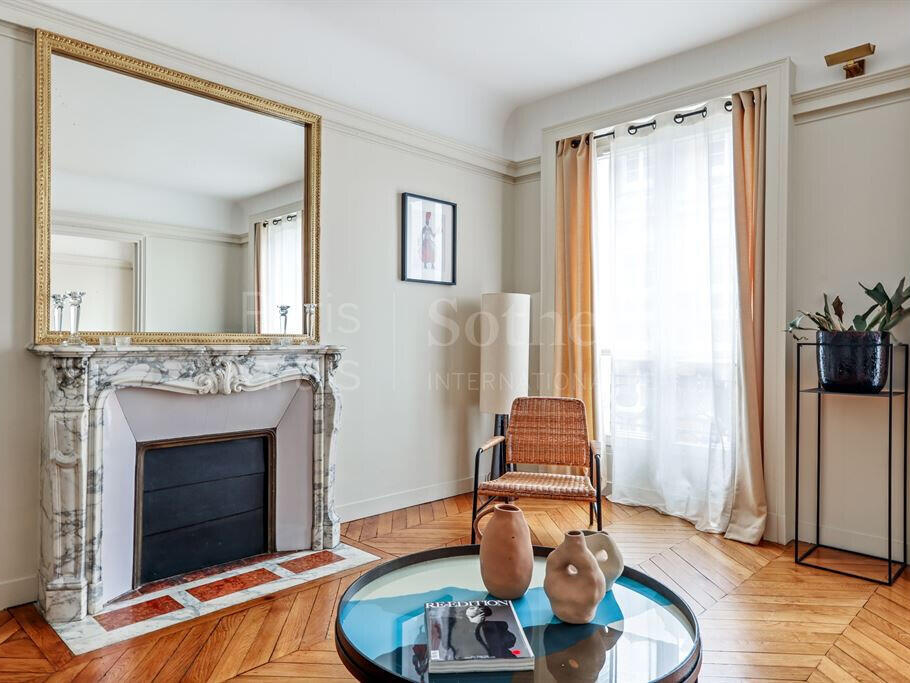 Apartment Paris 3e