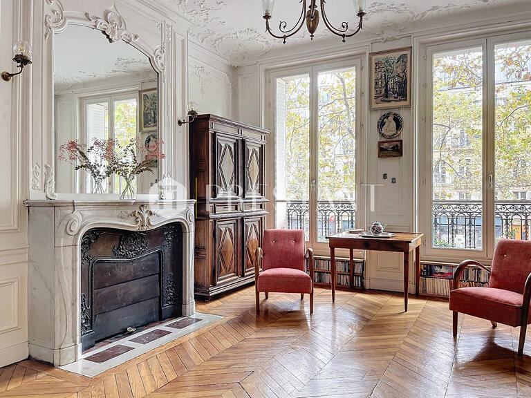 Apartment Paris 3e - 4 bedrooms - 142m²