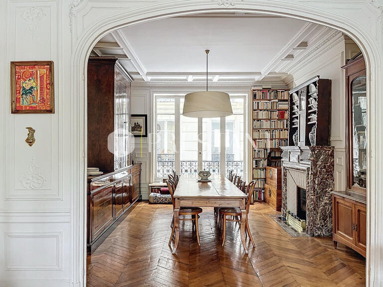 Apartment Paris 3e - 4 bedrooms - 142m²