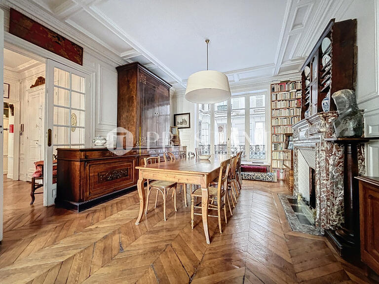 Apartment Paris 3e - 4 bedrooms - 142m²