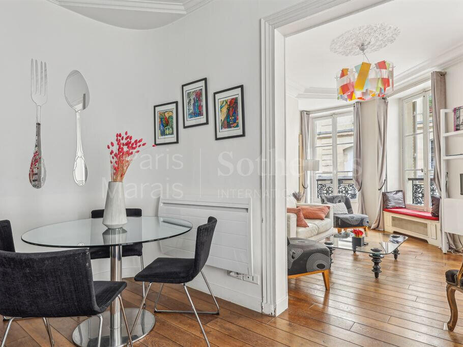 Apartment Paris 3e