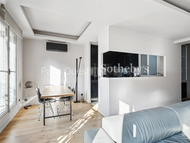 Appartement Paris 3e - 1 chambre - 70m²