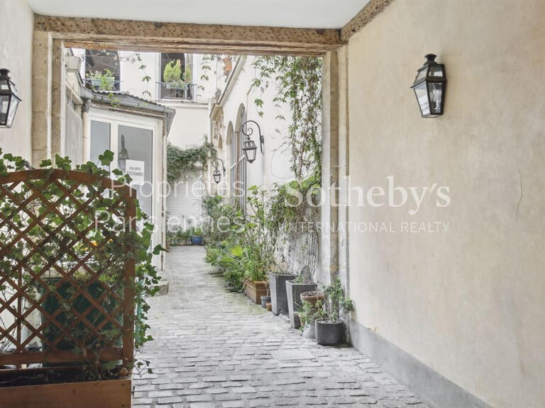 Appartement Paris 3e - 4 chambres - 181m²