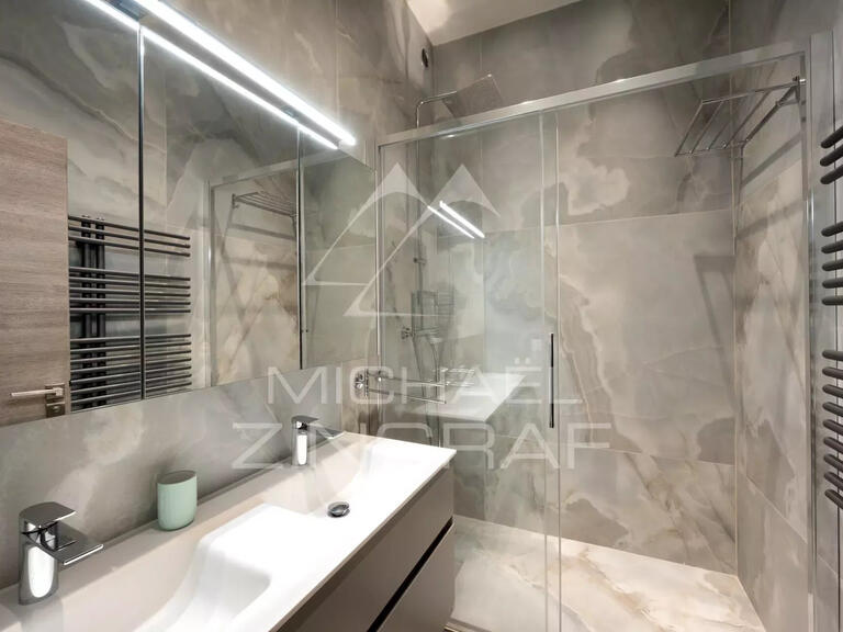 Sale Apartment Paris 4e - 2 bedrooms