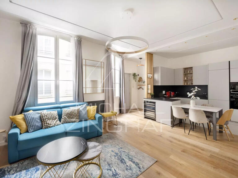 Sale Apartment Paris 4e - 2 bedrooms