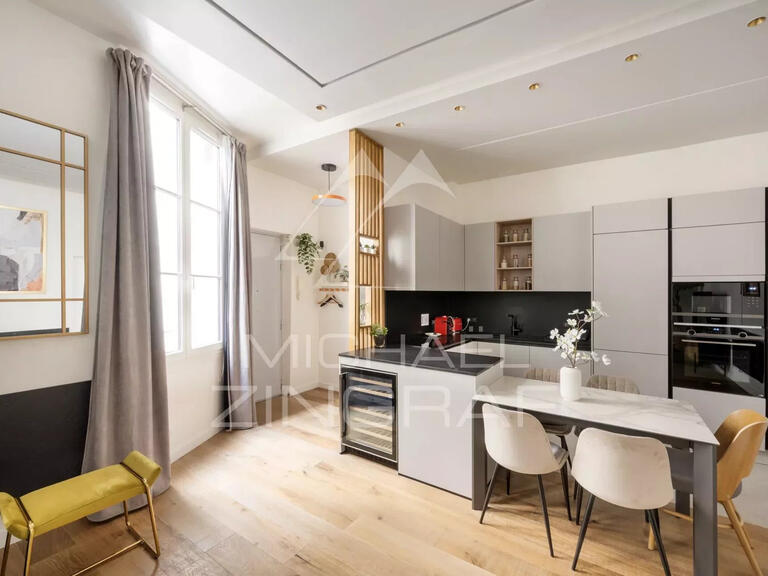 Sale Apartment Paris 4e - 2 bedrooms