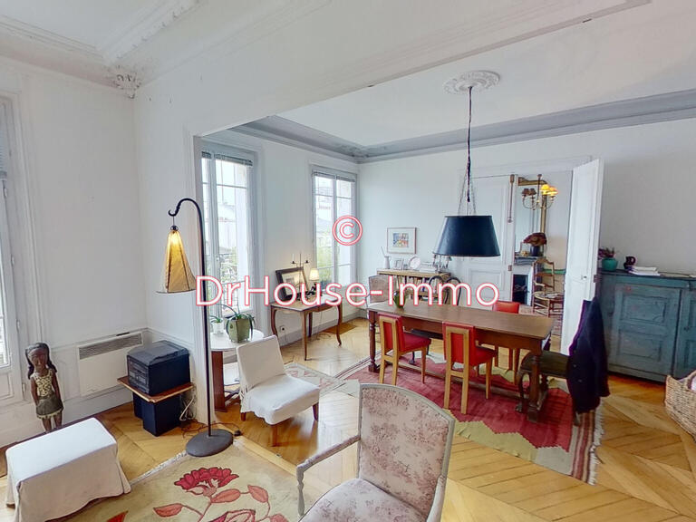 Sale Apartment Paris 4e - 3 bedrooms